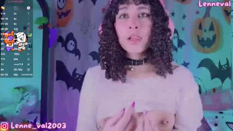 Snapshot of lenneval chatting on October 24, 2025, 3:47 am Val online show from October 24, 2025, 3:47 am