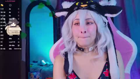 Snapshot of lenneval chatting on November 14, 2025, 3:16 am Val online show from November 14, 2025, 3:16 am