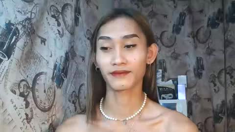 Snapshot of lennonxshit chatting on November 17, 2025, 7:25 am JANE online show from November 17, 2025, 7:25 am