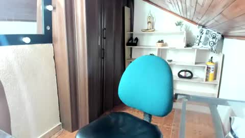 Snapshot of lennox_amy chatting on July 17, 2026, 1:18 pm lennox_amy online show from July 17, 2026, 1:18 pm