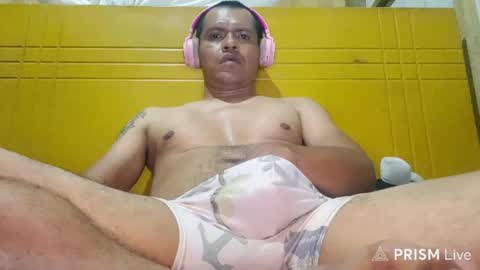 Snapshot of lenonroqe chatting on May 16, 2026, 6:43 am lenon online show from May 16, 2026, 6:43 am