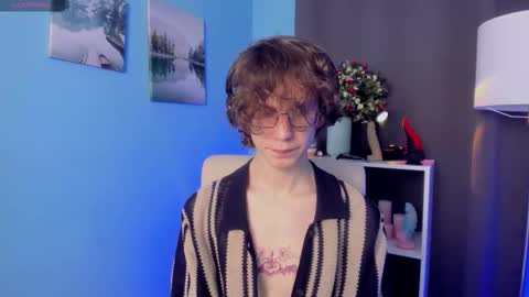 Snapshot of leo_bensyten chatting on November 12, 2025, 12:00 am Leo online show from November 12, 2025, 12:00 am