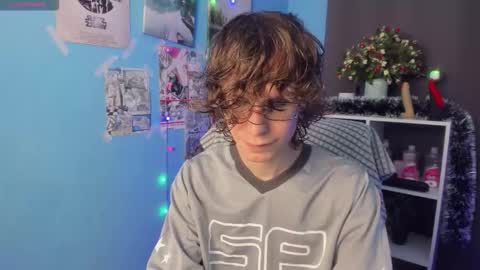 Snapshot of leo_bensyten chatting on December 18, 2025, 2:34 pm Leo online show from December 18, 2025, 2:34 pm