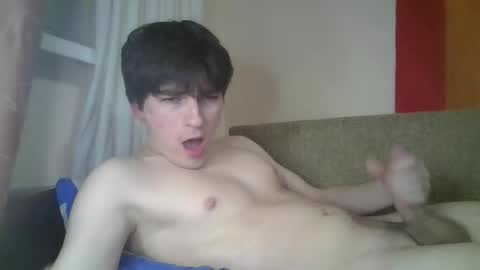 Snapshot of leo_cutie chatting on January 16, 2026, 12:36 am leo_cutie online show from January 16, 2026, 12:36 am