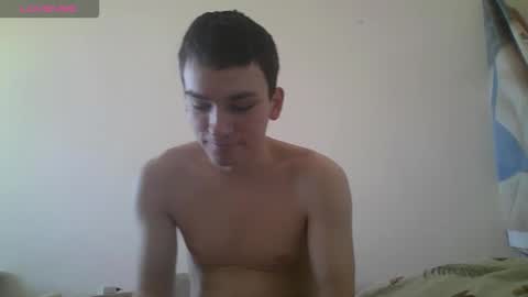 Snapshot of leo_cutie chatting on February 10, 2026, 10:19 am leo_cutie online show from February 10, 2026, 10:19 am