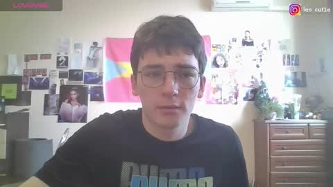 Snapshot of leo_cutie chatting on March 19, 2026, 7:56 am leo_cutie online show from March 19, 2026, 7:56 am