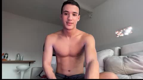 Snapshot of leo_delvey chatting on February 24, 2026, 5:11 pm leo online show from February 24, 2026, 5:11 pm
