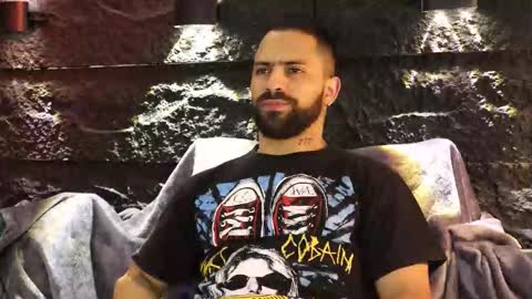 Leo  Diaz online show from November 1, 2025, 10:45 pm