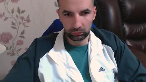Leo Gianni online show from May 7, 2026, 9:25 am