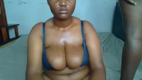 Snapshot of leo_kitty8 chatting on February 17, 2026, 12:12 pm leo_kitty8 online show from February 17, 2026, 12:12 pm