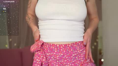  Ashly  online show from November 22, 2025, 3:22 pm