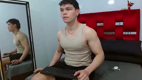 leo_morris online show from December 28, 2024, 12:56 pm