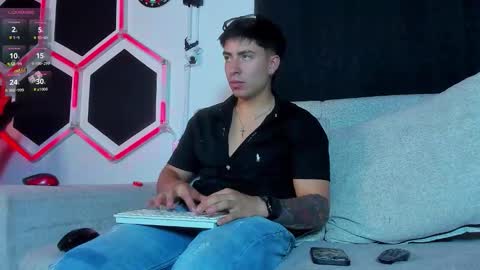 Snapshot of leo_muller chatting on October 16, 2025, 12:11 am leo_muller online show from October 16, 2025, 12:11 am