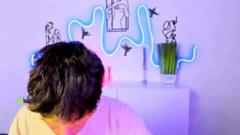 Snapshot of leo_valor chatting on March 1, 2026, 7:27 pm leo_valor online show from March 1, 2026, 7:27 pm