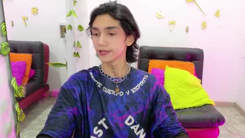 Snapshot of leoadamss chatting on February 18, 2025, 12:49 pm Leo online show from February 18, 2025, 12:49 pm