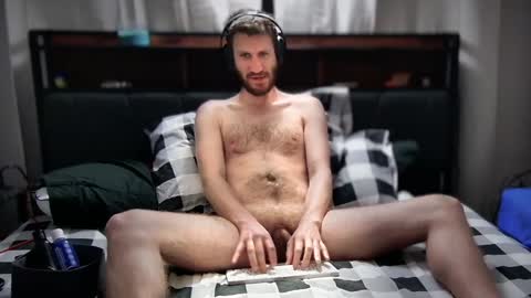 Snapshot of leobiggy227 chatting on January 7, 2025, 8:45 am LeoBiggy online show from January 7, 2025, 8:45 am