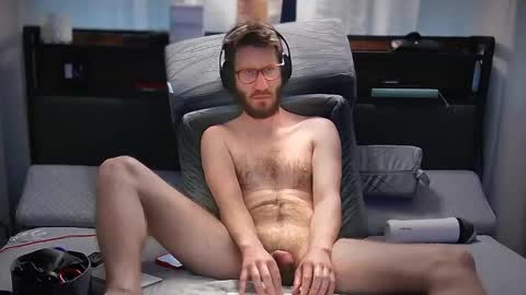 Snapshot of leobiggy227 chatting on March 3, 2025, 12:16 pm LeoBiggy online show from March 3, 2025, 12:16 pm