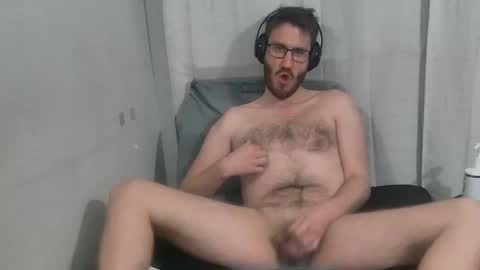 Snapshot of leobiggy227 chatting on October 26, 2025, 4:40 am LeoBiggy online show from October 26, 2025, 4:40 am