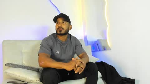 leo  online show from June 3, 2026, 10:18 am