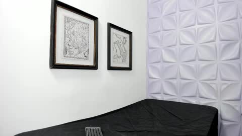 Leo  online show from April 14, 2026, 8:15 pm