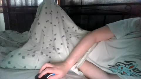 Snapshot of leon7069 chatting on July 14, 2026, 3:33 am Leon online show from July 14, 2026, 3:33 am