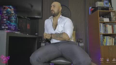 Leon online show from November 29, 2025, 11:24 am