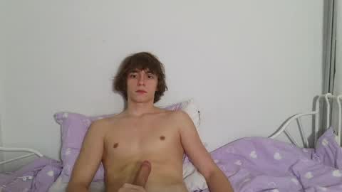 Snapshot of leon_heart666 chatting on June 3, 2026, 8:25 pm Leon online show from June 3, 2026, 8:25 pm