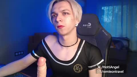 Leon online show from June 24, 2026, 5:12 pm