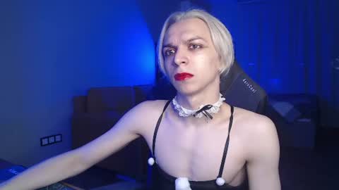 Leon online show from July 26, 2026, 9:21 pm