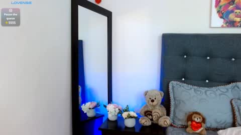 LUCY online show from January 9, 2025, 11:24 pm