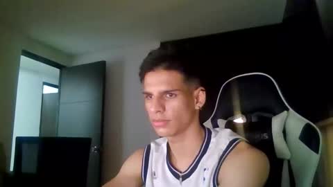 leonandresough online show from October 25, 2025, 11:10 pm