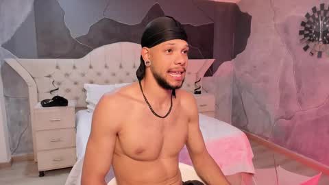 Snapshot of leonardgrant_ chatting on March 11, 2025, 11:59 pm Leonard online show from March 11, 2025, 11:59 pm