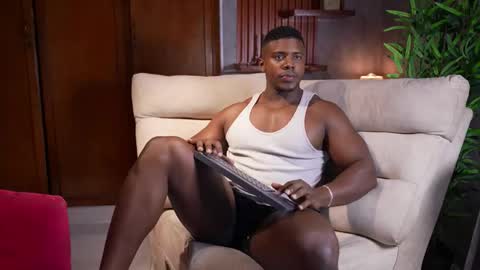 Leandro jones online show from October 25, 2025, 1:02 am