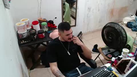 leonino231 online show from December 21, 2025, 4:58 pm