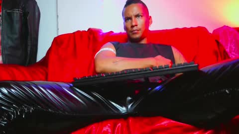 Snapshot of leonnardojaramillo chatting on January 19, 2025, 12:06 pm Lenardo jaramillo online show from January 19, 2025, 12:06 pm