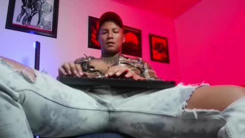 Snapshot of leonnardojaramillo chatting on October 16, 2025, 10:38 am Lenardo jaramillo online show from October 16, 2025, 10:38 am
