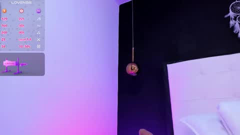 Snapshot of leonora_belmont chatting on March 10, 2026, 5:51 pm leonora_belmont online show from March 10, 2026, 5:51 pm