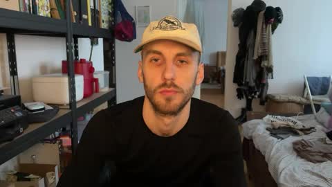 Snapshot of leonvampire chatting on January 19, 2026, 2:54 pm Leon online show from January 19, 2026, 2:54 pm