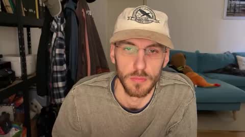 Snapshot of leonvampire chatting on February 19, 2026, 3:30 pm Leon online show from February 19, 2026, 3:30 pm