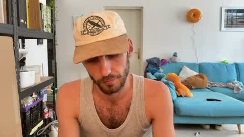 Snapshot of leonvampire chatting on July 14, 2026, 9:58 am Leon online show from July 14, 2026, 9:58 am