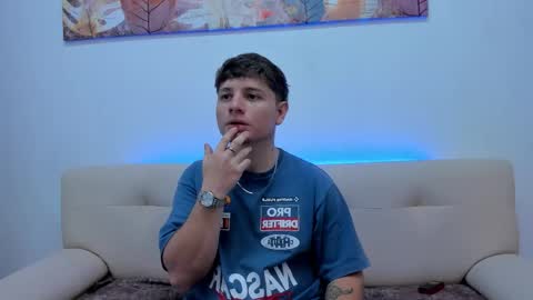 Leo  online show from October 15, 2025, 9:15 pm