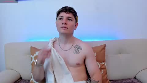 Leo  online show from October 18, 2025, 9:26 pm