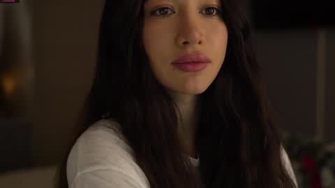 Snapshot of leoramallis chatting on December 27, 2024, 4:43 pm Leora online show from December 27, 2024, 4:43 pm