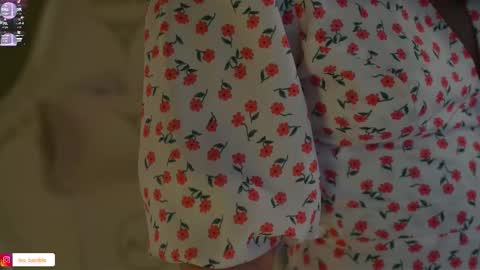 Snapshot of leoramallis chatting on November 14, 2025, 4:17 pm Leora online show from November 14, 2025, 4:17 pm