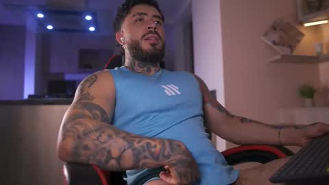 Snapshot of leosalvatore_ chatting on October 27, 2025, 12:36 am Leo Salvatore online show from October 27, 2025, 12:36 am