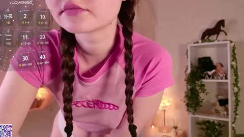 Nicole Moore online show from December 1, 2025, 2:22 pm