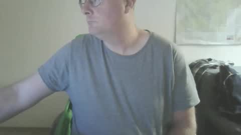 homquisgode online show from December 14, 2025, 9:36 am