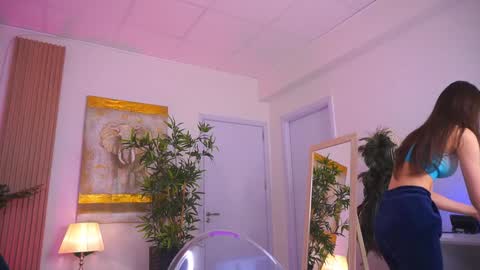 Snapshot of lesaismore chatting on December 9, 2024, 8:44 am Jessie online show from December 9, 2024, 8:44 am