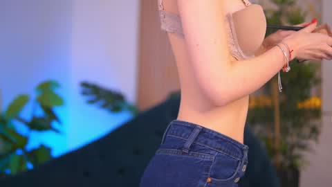 Snapshot of lesaismore chatting on December 28, 2024, 7:55 am Jessie online show from December 28, 2024, 7:55 am