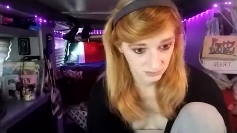 Snapshot of lesleygumgrass chatting on March 9, 2025, 9:14 pm LesleyGumGrass- The Boring Trans girl online show from March 9, 2025, 9:14 pm